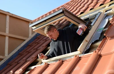 Pose de fenêtres de toit Velux à Thouron